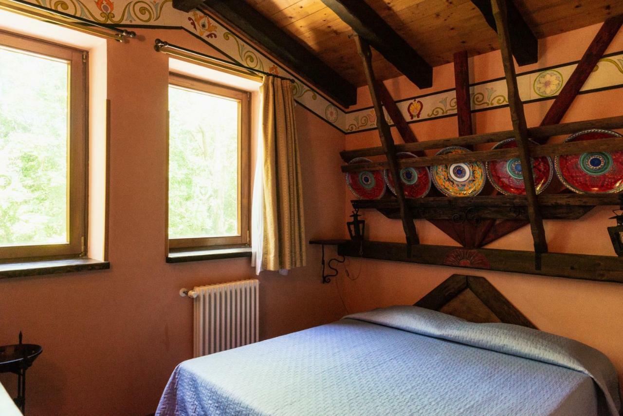 Agriturismo Mezzaluna Malchina Exteriör bild